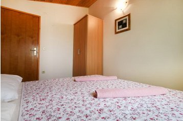 Chorwacja Privát Sveti Filip i Jakov, Zewnątrz